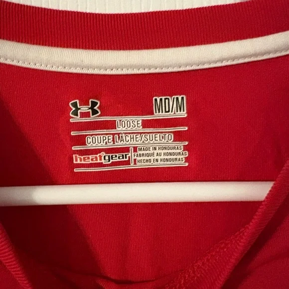 Under Armour HeatGear Red Short Sleeve Athletic Shirt Medium - Picture 3 of 5
